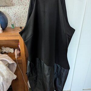 Asymptomatic leather bottom sleeveless dress